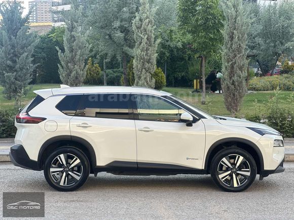 -- NISSAN X-TRAIL 1.5 e-FORCE SKYPACK 4X4 40.500KM HATASIZ