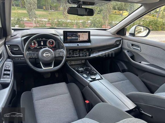 -- NISSAN X-TRAIL 1.5 e-FORCE SKYPACK 4X4 40.500KM HATASIZ