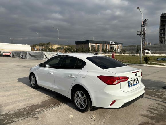 DÜŞÜK KM TEMİZ DİZEL OTOMATİK 2020 FOCUS