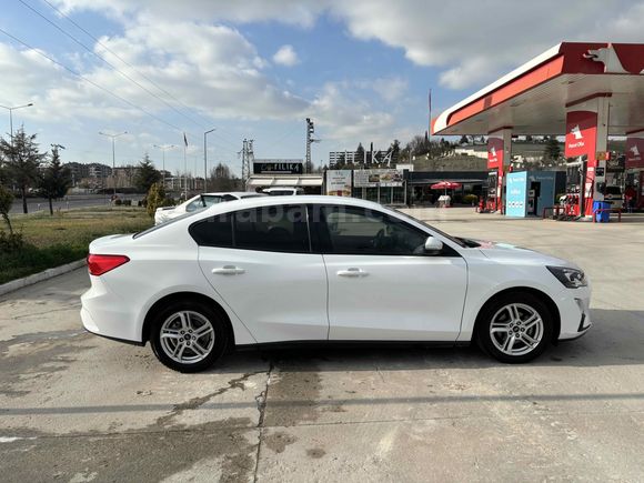 DÜŞÜK KM TEMİZ DİZEL OTOMATİK 2020 FOCUS