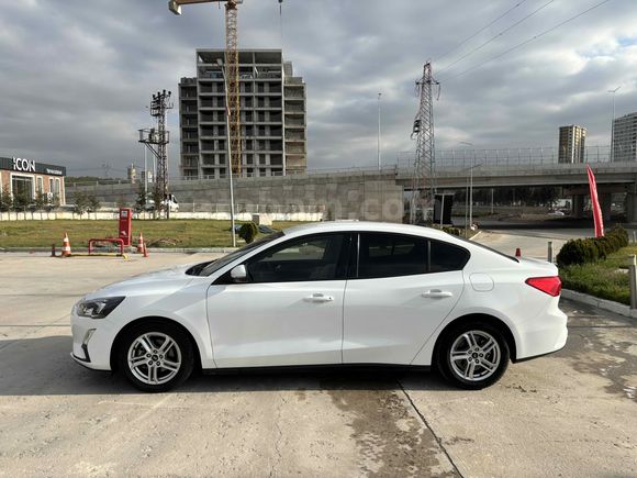 DÜŞÜK KM TEMİZ DİZEL OTOMATİK 2020 FOCUS