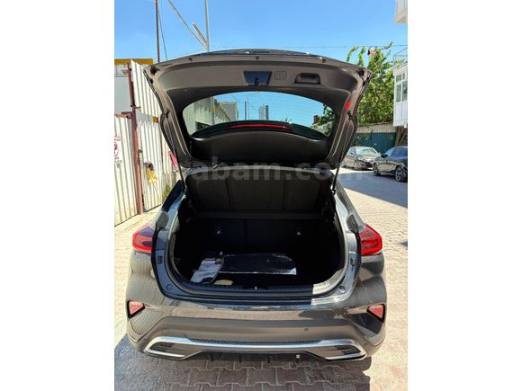 Sahibinden Kia XCeed 1.5 T-GDI Elegance 2025 Model