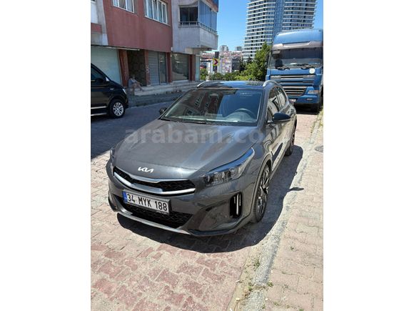 Sahibinden Kia XCeed 1.5 T-GDI Elegance 2025 Model