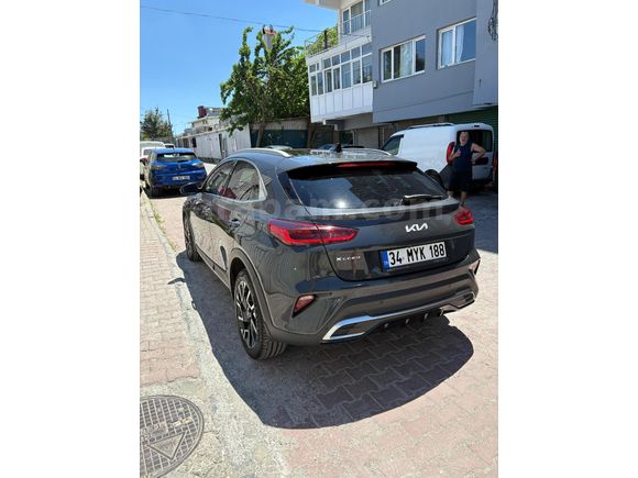 Sahibinden Kia XCeed 1.5 T-GDI Elegance 2025 Model