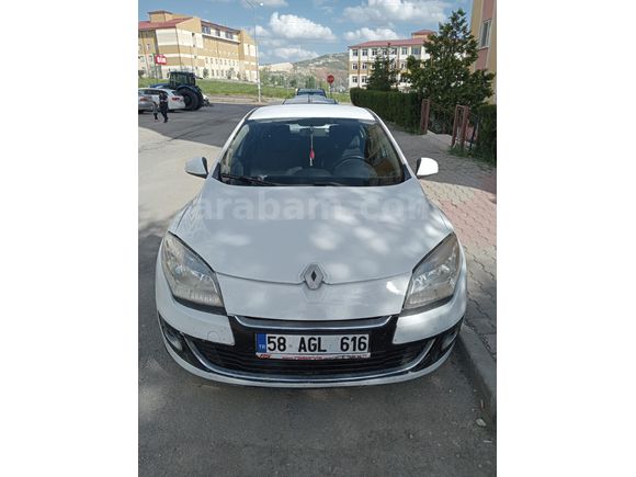 Sahibinden Renault Megane 1.6 Touch 2013 Model