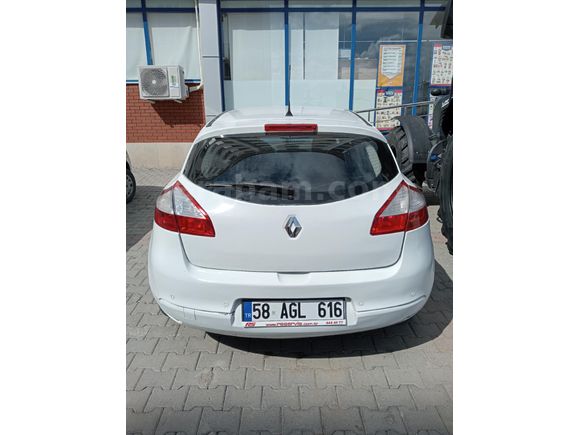 Sahibinden Renault Megane 1.6 Touch 2013 Model