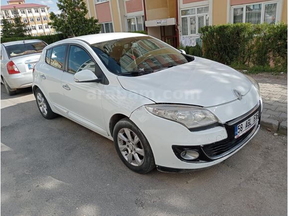 Sahibinden Renault Megane 1.6 Touch 2013 Model