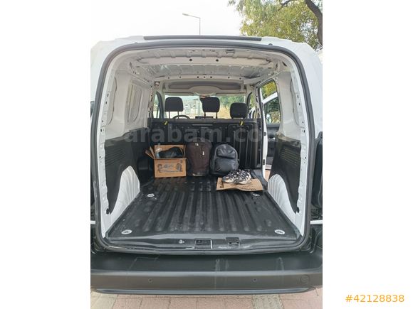2025 OPEL COMBO CARGO EDİTİON 1.5D 11 BİN KMDE HATASIZ SIFIR AYR