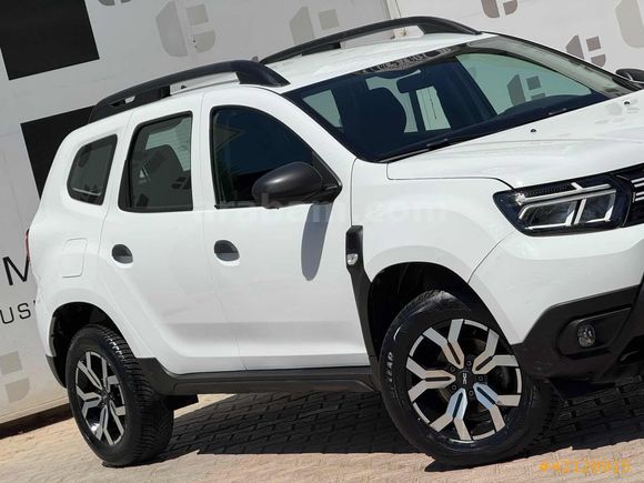 2023 DUSTER ESSENTİAL HATASIZ-BOYASIZ-4X4-39.500KM