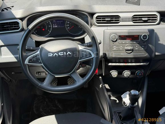 2023 DUSTER ESSENTİAL HATASIZ-BOYASIZ-4X4-39.500KM