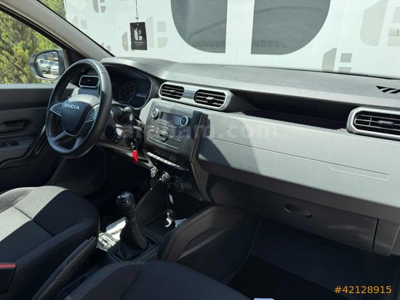 2023 DUSTER ESSENTİAL HATASIZ-BOYASIZ-4X4-39.500KM