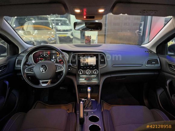 TURES OTOMOTİVDEN 2022 MEGANE TOUCH PAKET