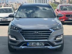 KUSURSUZ TEMİZLİKTE 1.6 CRDİ ELİT 4x4 TUCSON