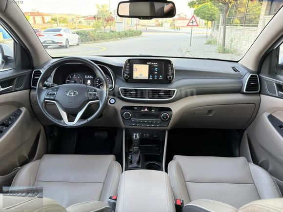 /SEVİM AUTO'DAN/2019 HYUNDAİ TUCSON 1.6 CRDİ 4X2 ELİTE 90'BİN'DE
