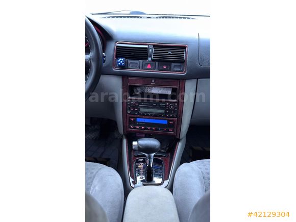 2002 MODEL WV GOLF 1.6 DEĞİŞENSİZ OTOMATİK
