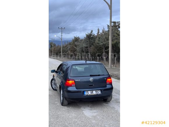 2002 MODEL WV GOLF 1.6 DEĞİŞENSİZ OTOMATİK