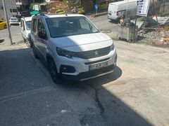 Sahibinden Peugeot Rifter 1.5 BlueHDI GT 2022 Model 