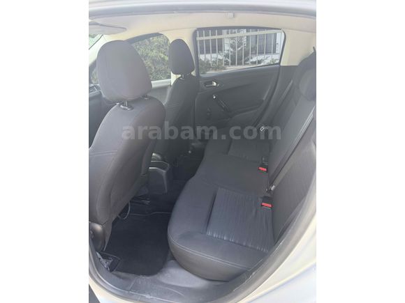 Sahibinden Peugeot 208 1.2 VTi Access 2012 Model 