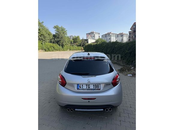 Sahibinden Peugeot 208 1.2 VTi Access 2012 Model 