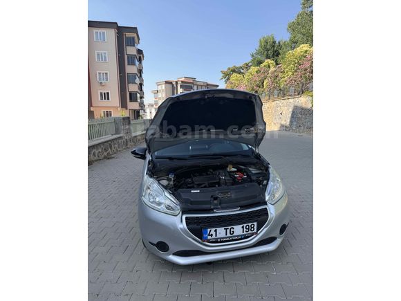 Sahibinden Peugeot 208 1.2 VTi Access 2012 Model 