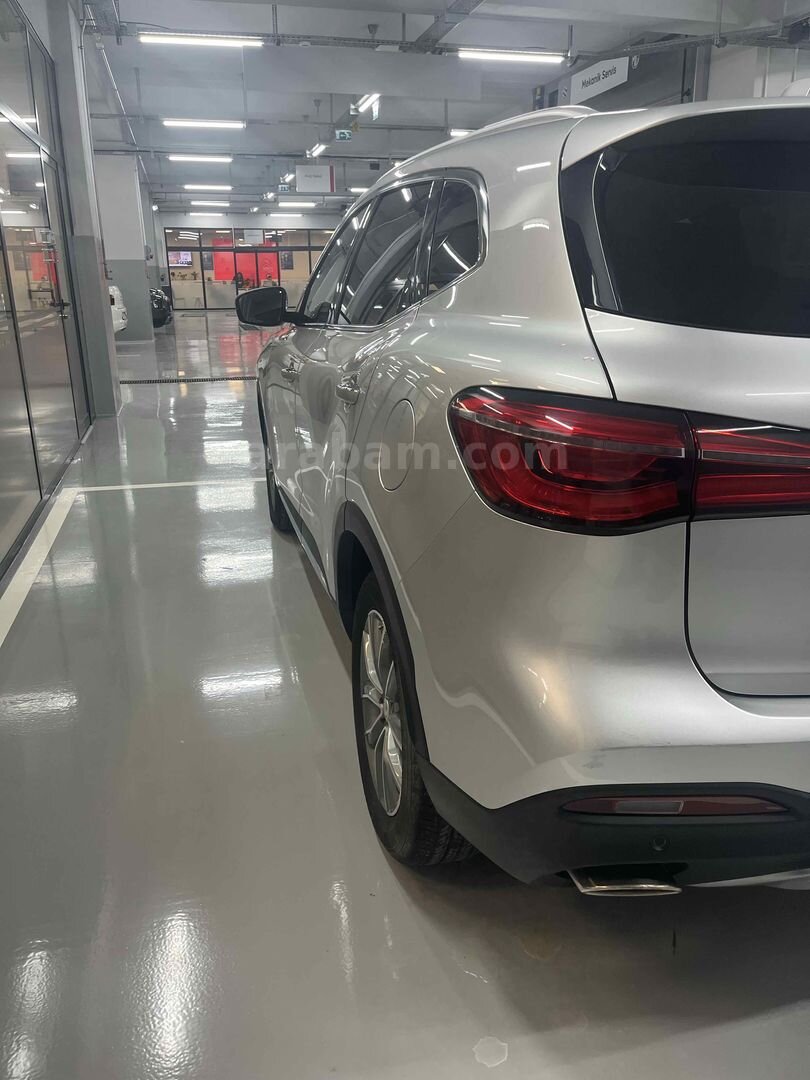 Sahibinden MG HS 1.5 T-GDI Comfort 2023 Model Muğla 18.000 km Gri (Gümüş) 7