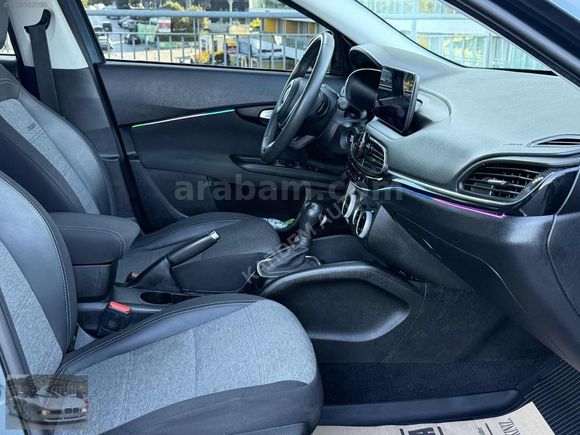 KARDEM AUTO/DAN 2023 EGEA CROSS 1.5 HİBRİT LOUNGE PLUS