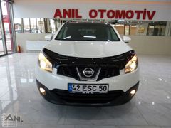 BOYASIZ QASHQAİ 1.5 DCİ TEKNA SKY PACK CAM TAVANLI 130.000 KM