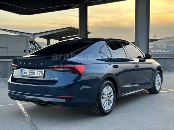 Sahibinden Skoda Octavia 1.5 e-Tec Elite 2021 Model 