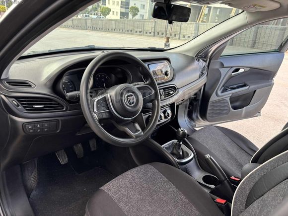 ACİL SATILIK 2023 MODEL EGEA CROSS HATASIZ DÜŞÜK KM