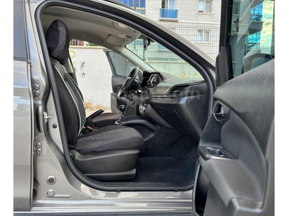 ACİL SATILIK 2023 MODEL EGEA CROSS HATASIZ DÜŞÜK KM