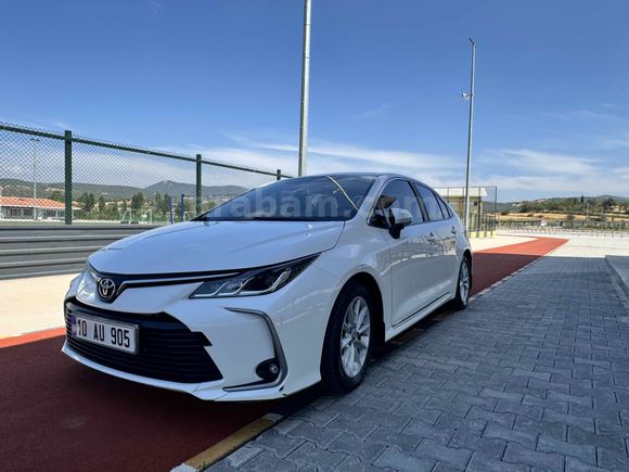 Sahibinden Toyota Corolla 1.5 Dream 2021 Model 