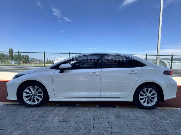 Sahibinden Toyota Corolla 1.5 Dream 2021 Model 