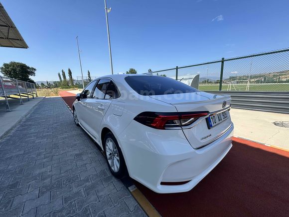 Sahibinden Toyota Corolla 1.5 Dream 2021 Model 