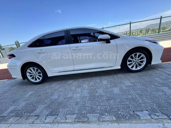Sahibinden Toyota Corolla 1.5 Dream 2021 Model 