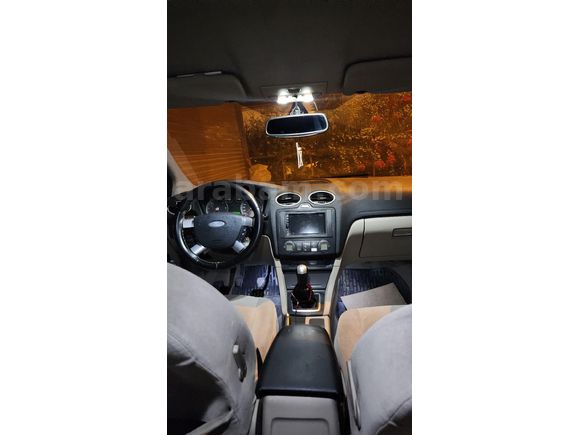 Sahibinden Ford Focus 1.6 TDCi Ghia 2006 Model