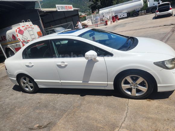 Sahibinden Honda Civic 1.6i VTEC Elegance 2011 Model