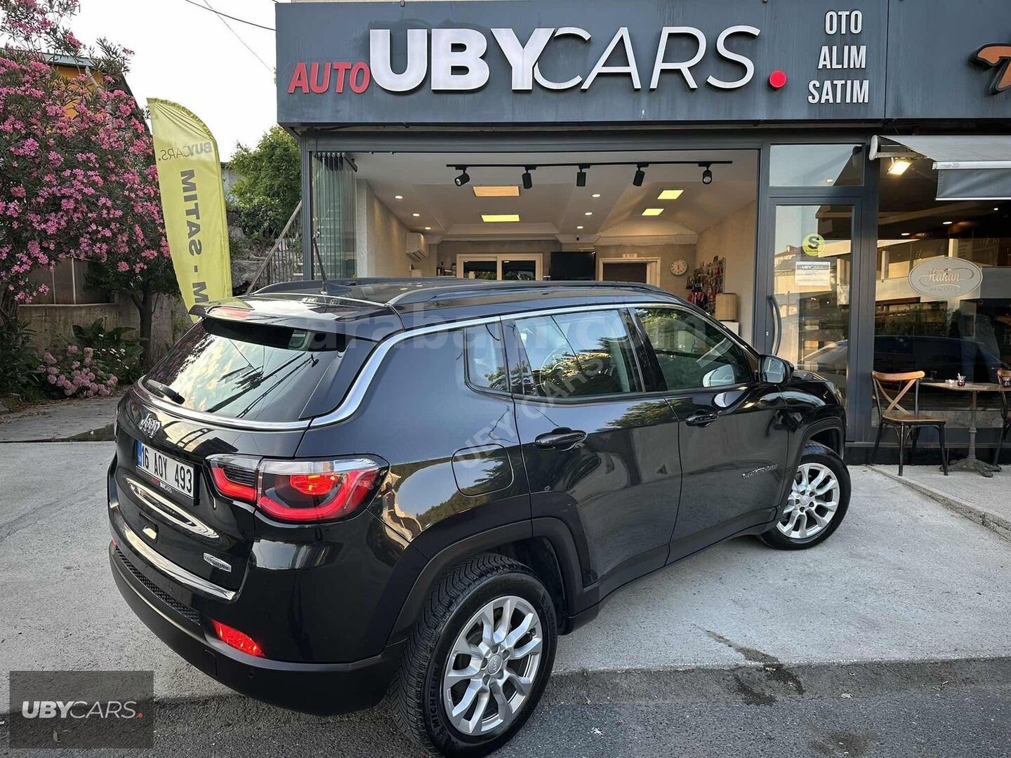 Galeriden Jeep Compass 1.3 GSE Longitude 2020 Model İstanbul 139.000 km Siyah 6