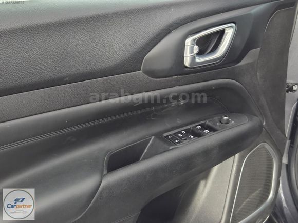 "CARPARTNER" 2023 M 31.760 KM COMPASS 1.5 E-HYBRİD 130 HP LMD