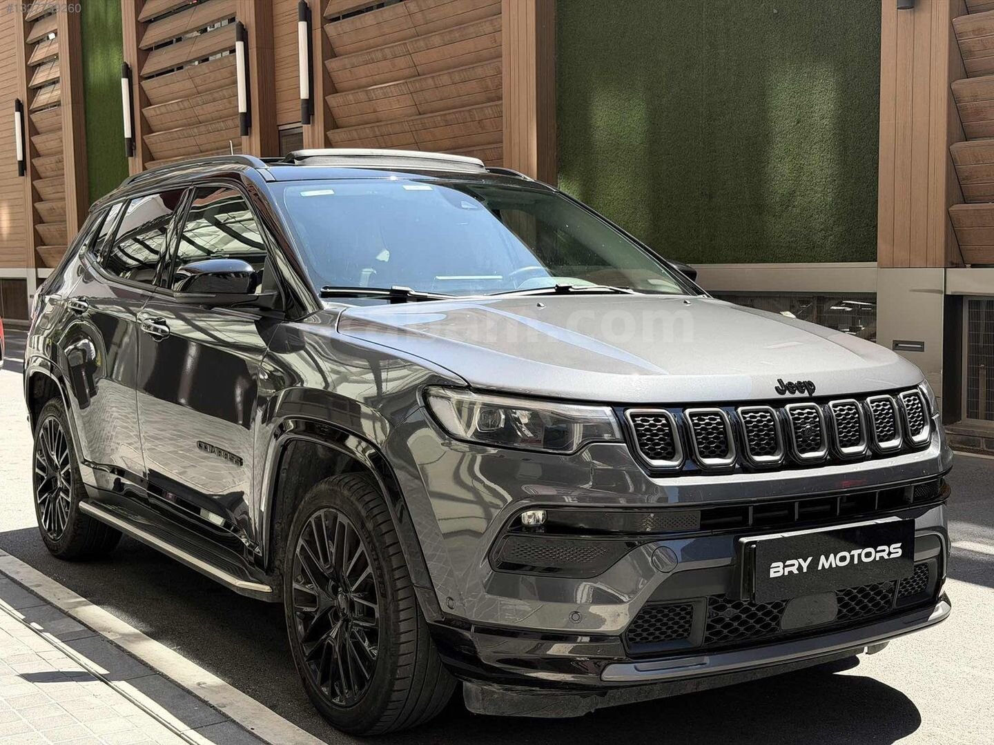 Galeriden Jeep Compass 1.5 Hybrid S Limited 2023 Model İstanbul 58.000 km Gri 3