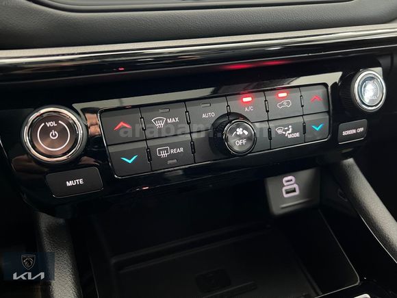 PEUGEOT BAYKARALAR 2025 COMPASS 1.5 e-HYBRİD SUMMİT 4X2 130HP