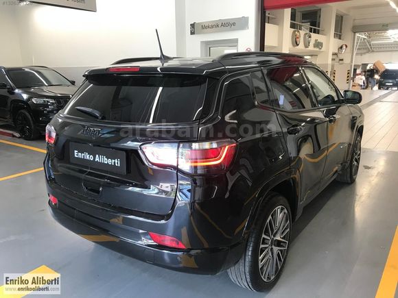 ENRİKO ALİBERTİ'den Compass 1.5 e-Hybrid Summit 4x2
