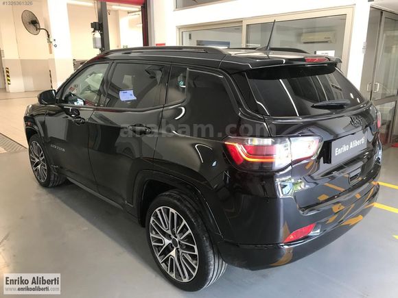 ENRİKO ALİBERTİ'den Compass 1.5 e-Hybrid Summit 4x2