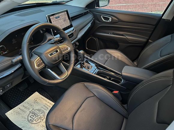 TURQ OTOMOTİV 2025 COMPASS 1.5 e-HYBRİD SUMMİT 4X2 130 HP