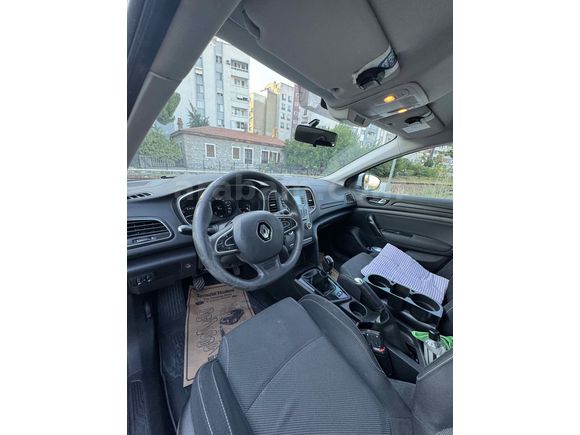 Sahibinden Renault Megane 1.6 Joy 2017 Model  140.000 km Beyaz