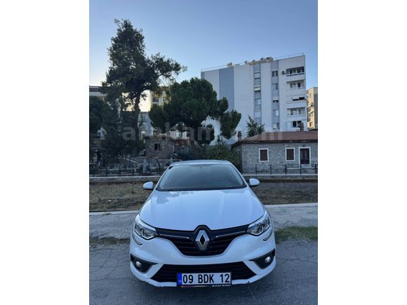 Sahibinden Renault Megane 1.6 Joy 2017 Model  140.000 km Beyaz