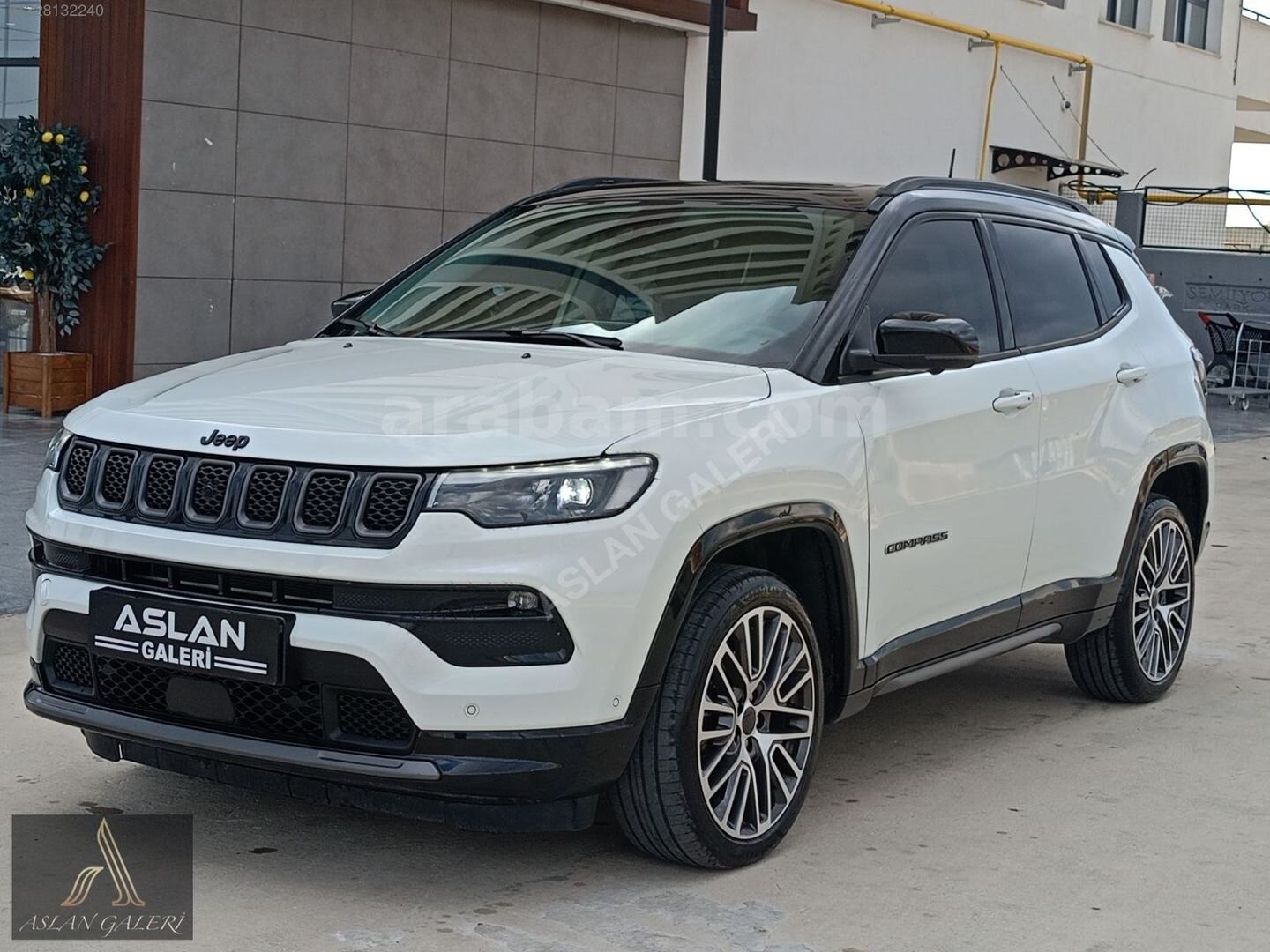 Galeriden Jeep Compass 1.5 GSE Summit 2025 Model Tekirdağ 24.000 km Beyaz 3
