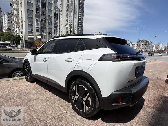 BNC GRUP AUTO PEUGEOT 2008 1.2 PRUETECH ALLURE 2025 MODEL