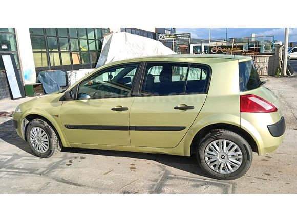 Sahibinden Renault Megane 1.4 Authentique 2004 Model