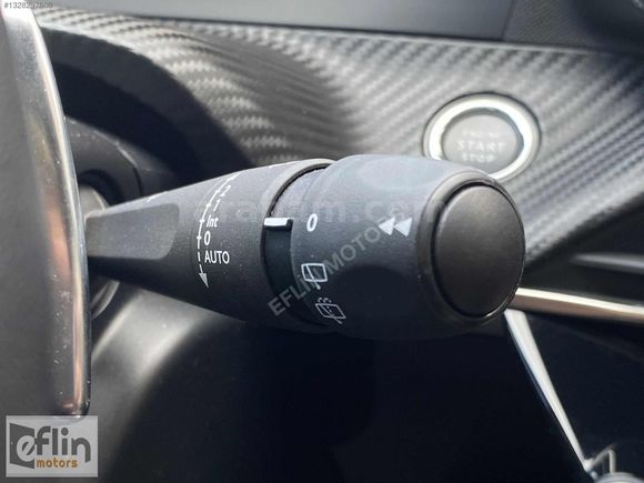 16.000 KM DE 2025 MODEL ALLURE PEUGEOT 2008