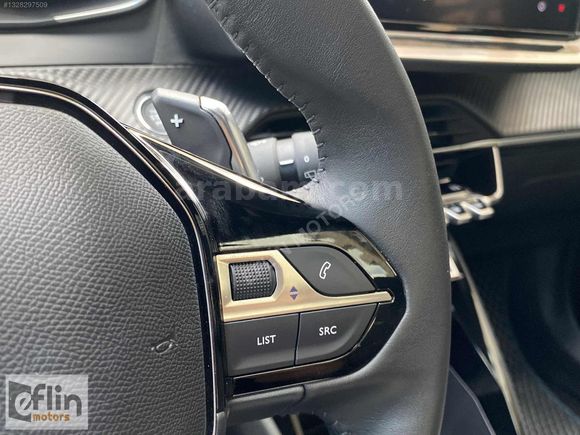 16.000 KM DE 2025 MODEL ALLURE PEUGEOT 2008